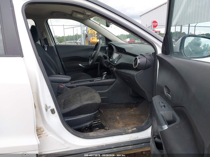 2022 Nissan Kicks VIN 3N1CP5CV7NL486770 IAAI salvage auction — RIGHT FRONT, Salvage Title, sold $1,625 on 2026-07-22 (photo 5)