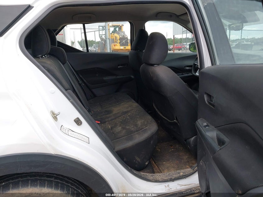 2022 Nissan Kicks VIN 3N1CP5CV7NL486770 IAAI salvage auction — RIGHT FRONT, Salvage Title, sold $1,625 on 2026-07-22 (photo 8)