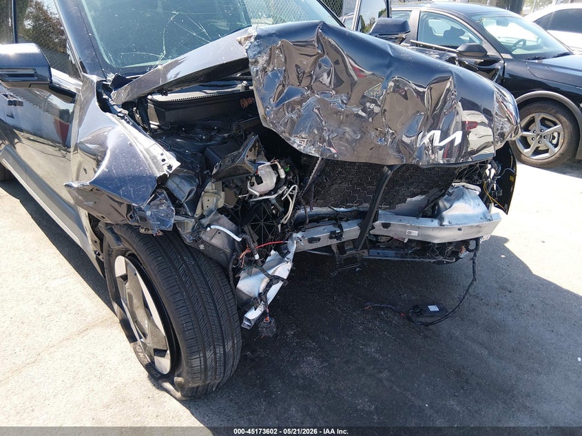 2026 Kia Ev9 VIN 5XYAB5S18TG019640 IAAI salvage auction — FRONT END, Salvage (California), sold $7,050 on 2026-07-30 (photo 6)