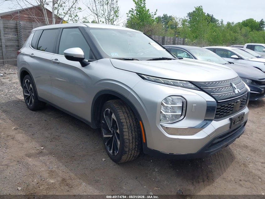 2022 Mitsubishi Outlander VIN JA4J4TA80NZ028277 IAAI salvage auction — RIGHT FRONT, Salvage (Idaho), sold $7,800 on 2026-07-17 (photo 1)