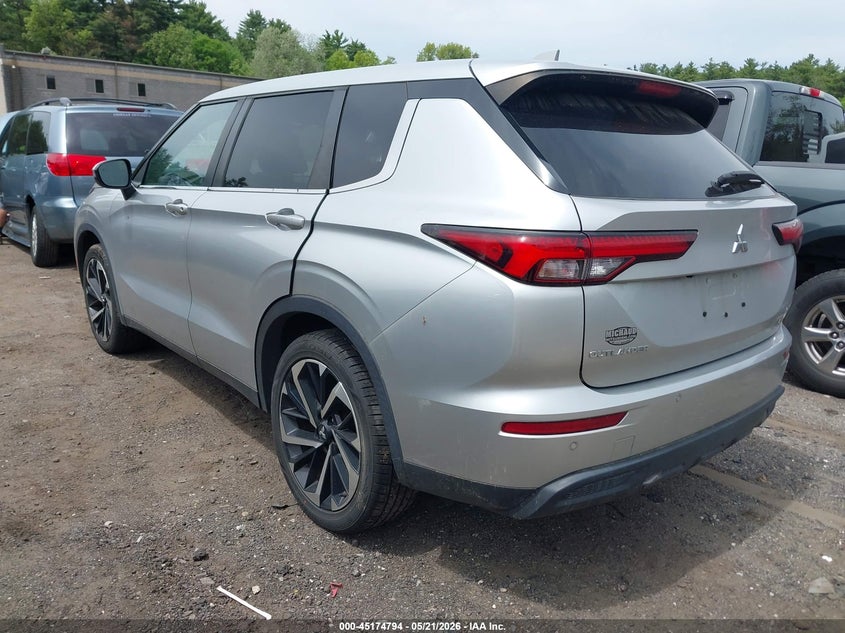 2022 Mitsubishi Outlander VIN JA4J4TA80NZ028277 IAAI salvage auction — RIGHT FRONT, Salvage (Idaho), sold $7,800 on 2026-07-17 (photo 3)