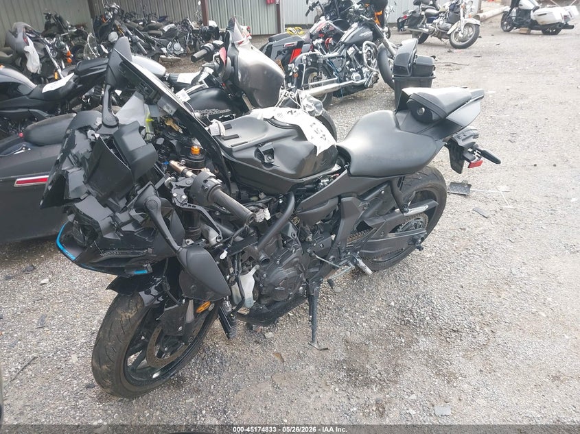 2023 Yamaha Yzf VIN JYARM38E5PA008530 IAAI salvage auction — SIDE, Salvage (Indiana), sold $525 on 2026-07-28 (photo 2)