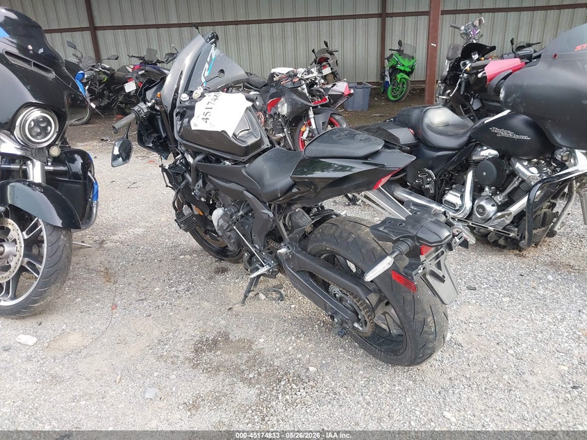 2023 Yamaha Yzf VIN JYARM38E5PA008530 IAAI salvage auction — SIDE, Salvage (Indiana), sold $525 on 2026-07-28 (photo 3)