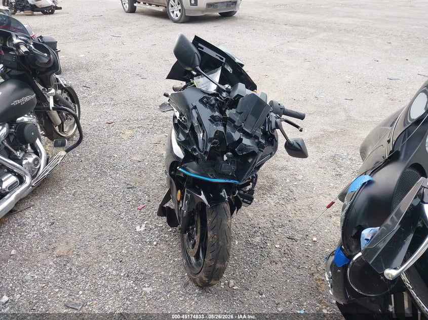 2023 Yamaha Yzf VIN JYARM38E5PA008530 IAAI salvage auction — SIDE, Salvage (Indiana), sold $525 on 2026-07-28 (photo 5)