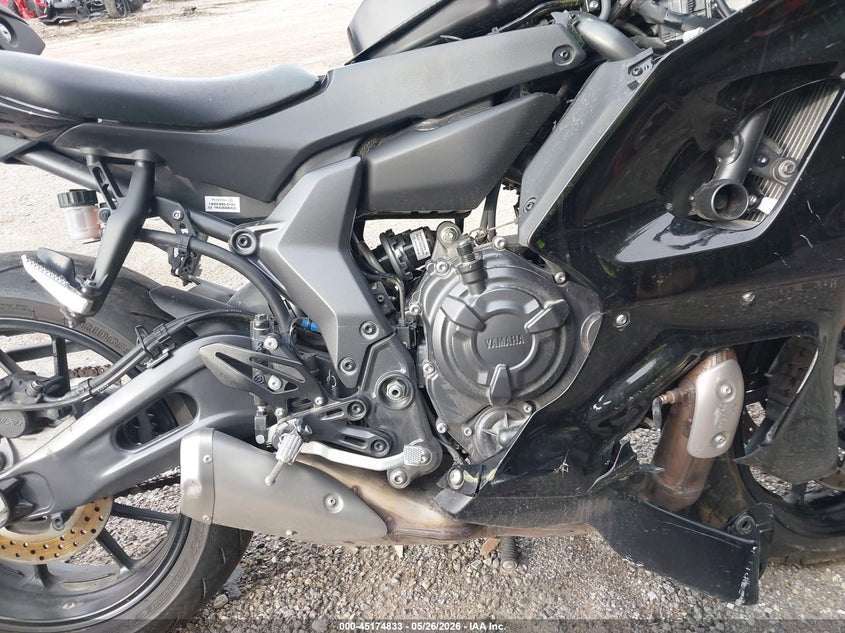 2023 Yamaha Yzf VIN JYARM38E5PA008530 IAAI salvage auction — SIDE, Salvage (Indiana), sold $525 on 2026-07-28 (photo 8)