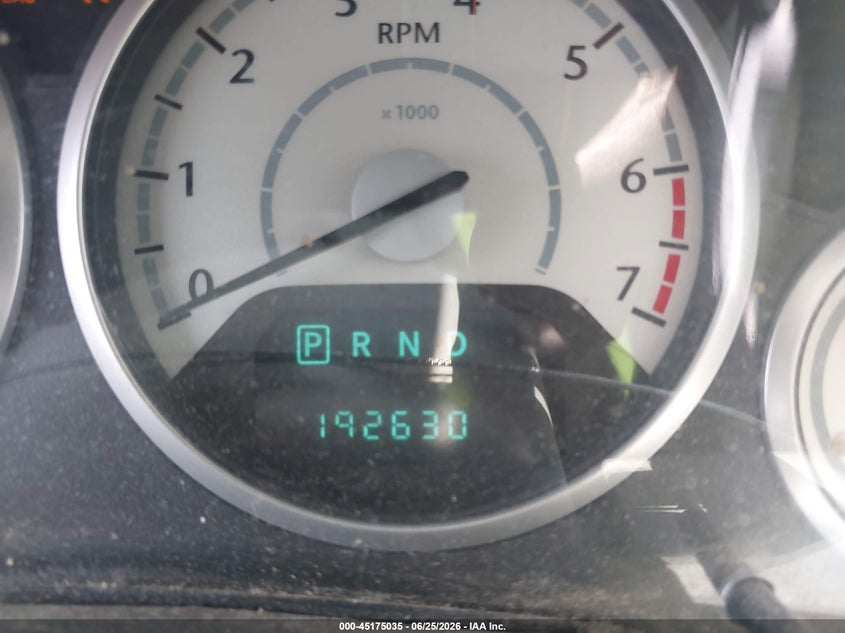 2010 Chrysler Town & country VIN 2A4RR5D11AR278677 IAAI salvage auction — NORMAL WEAR, Clear (Mississippi), sold $450 on 2026-07-09 (photo 7)