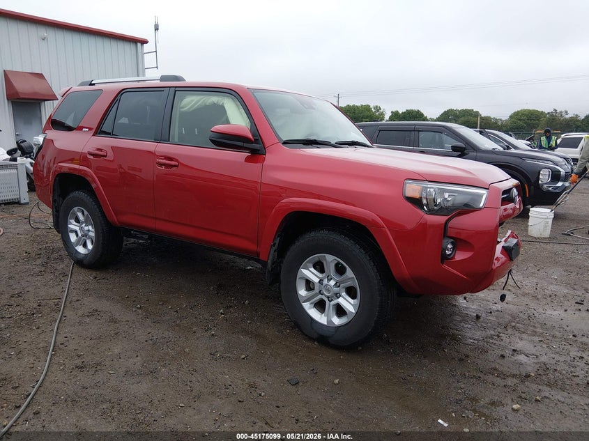 2024 Toyota 4runner VIN JTEMU5JR9R6219934 IAAI salvage auction — FRONT END, Salvage (Kansas), sold $16,100 on 2026-07-31 (photo 1)