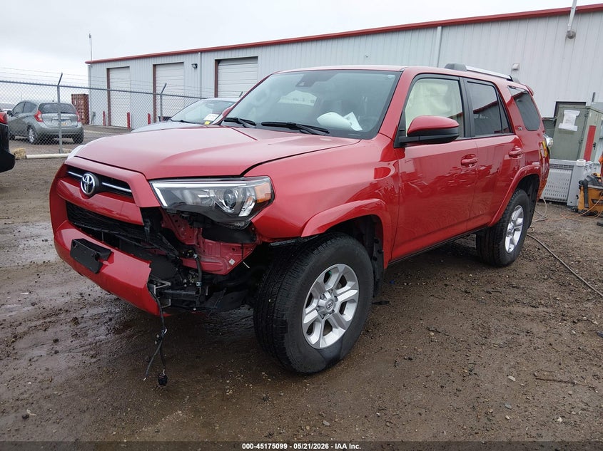 2024 Toyota 4runner VIN JTEMU5JR9R6219934 IAAI salvage auction — FRONT END, Salvage (Kansas), sold $16,100 on 2026-07-31 (photo 2)