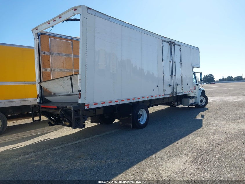 2020 Freightliner M2 106 VIN 3ALACWFC1LDLU8471 IAAI salvage auction — ROOF, Salvage (California), sold $8,250 on 2026-08-18 (photo 4)