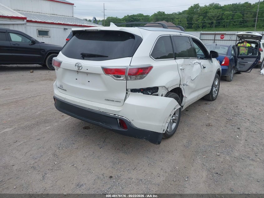 2015 Toyota Highlander VIN 5TDDKRFH5FS096954 IAAI salvage auction — RIGHT SIDE, Salvage (Iowa), sold $6,400 on 2026-07-13 (photo 4)