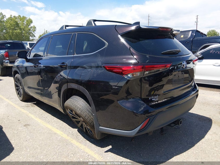 2020 Toyota Highlander VIN 5TDBZRBH8LS021086 IAAI salvage auction — LEFT & RIGHT, Salvage (Colorado), sold $7,800 on 2026-07-28 (photo 3)