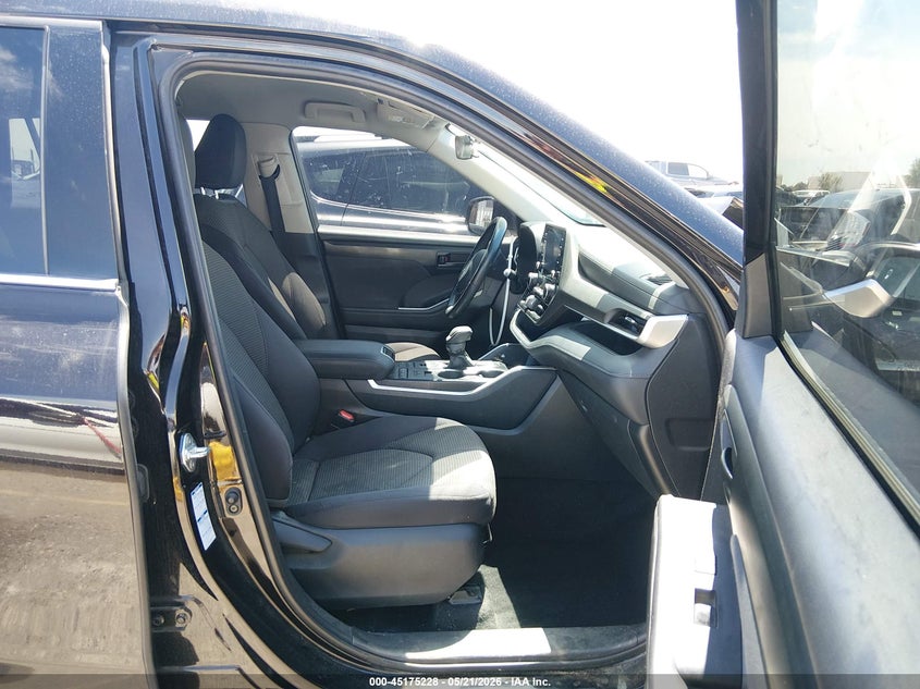 2020 Toyota Highlander VIN 5TDBZRBH8LS021086 IAAI salvage auction — LEFT & RIGHT, Salvage (Colorado), sold $7,800 on 2026-07-28 (photo 5)