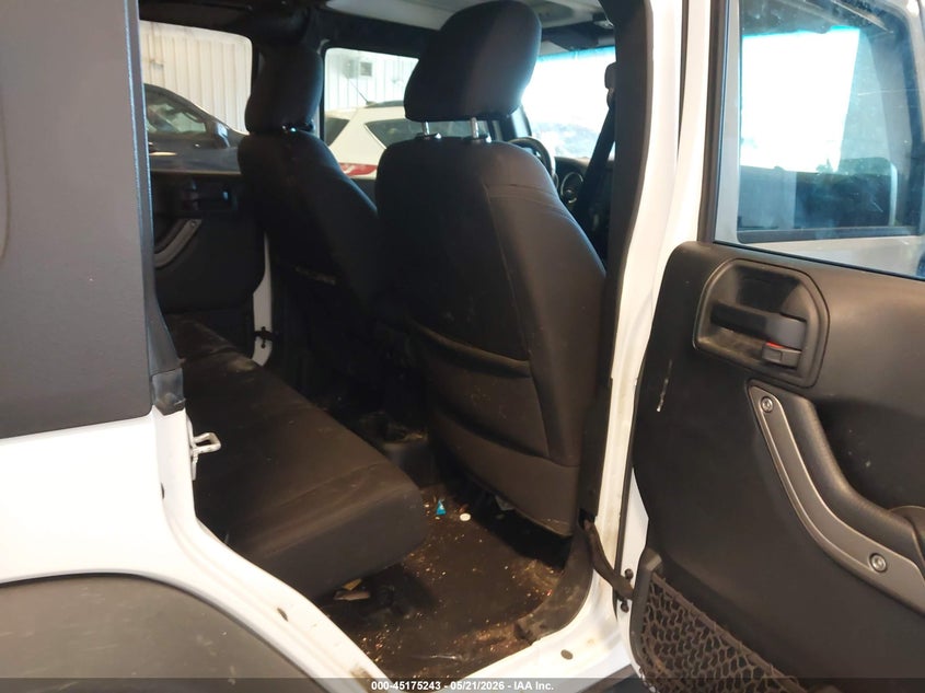 2018 Jeep Wrangler / VIN 1C4BJWDG5JL889863 IAAI salvage auction — FRONT END, Salvage Title, sold $1,050 on 2026-08-13 (photo 8)