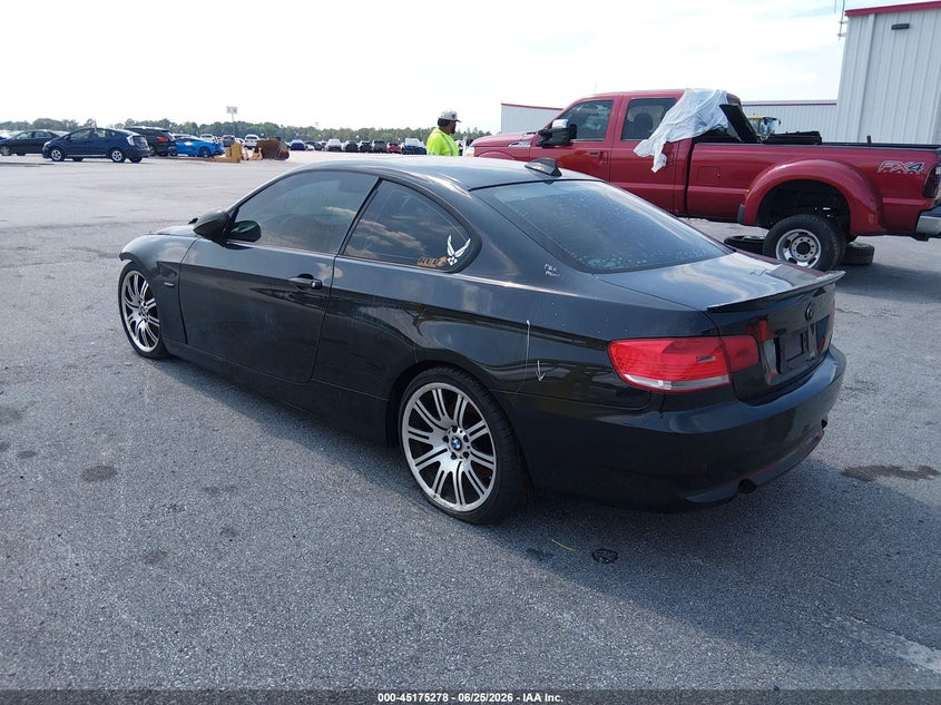 2007 BMW 3 series VIN WBAWB73537PV80668 IAAI salvage auction — ENGINE BURN, Salvage (South Carolina), sold $400 on 2026-07-08 (photo 3)