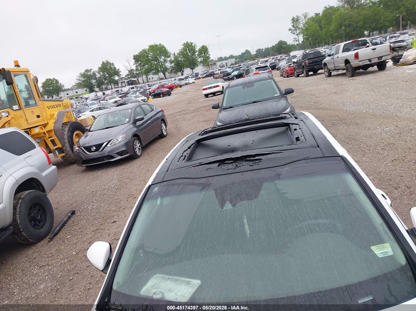 2019 Kia Optima VIN 5XXGT4L33KG323169 IAAI salvage auction — HAIL, Clear (Missouri), sold $525 on 2026-07-27 (photo 6)