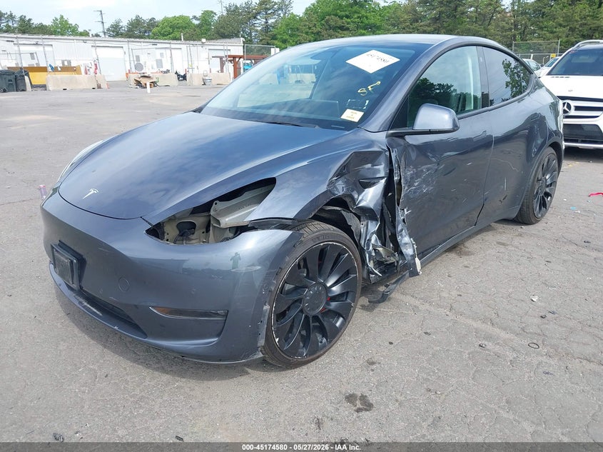 2022 Tesla Model y VIN 7SAYGDEF6NF533677 IAAI salvage auction — LEFT SIDE, Salvage Title, sold $12,400 on 2026-07-07 (photo 2)