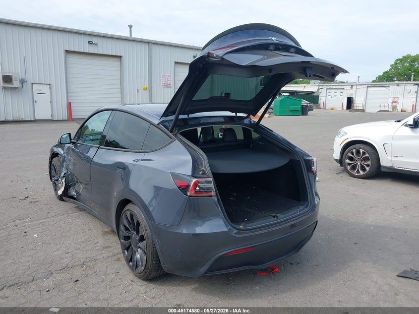 2022 Tesla Model y VIN 7SAYGDEF6NF533677 IAAI salvage auction — LEFT SIDE, Salvage Title, sold $12,400 on 2026-07-07 (photo 3)