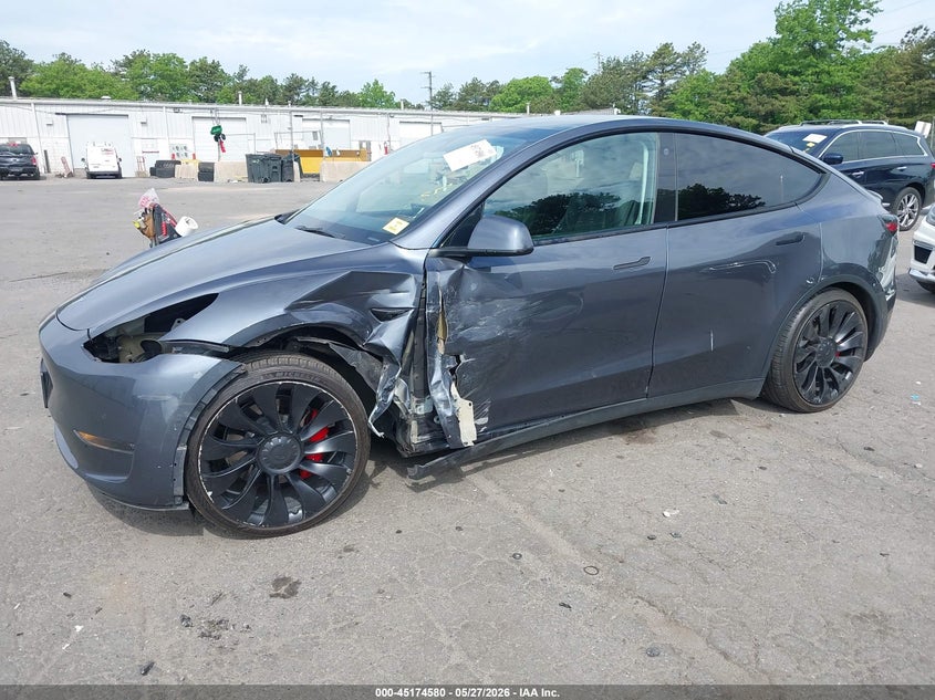 2022 Tesla Model y VIN 7SAYGDEF6NF533677 IAAI salvage auction — LEFT SIDE, Salvage Title, sold $12,400 on 2026-07-07 (photo 6)