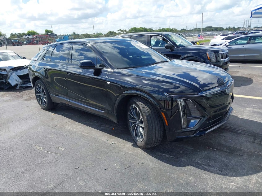 2025 Cadillac Lyriq VIN 1GYKPURK3SZ312323 IAAI salvage auction — SIDE, Rebuildable (Florida), sold $17,900 on 2026-07-16 (photo 1)