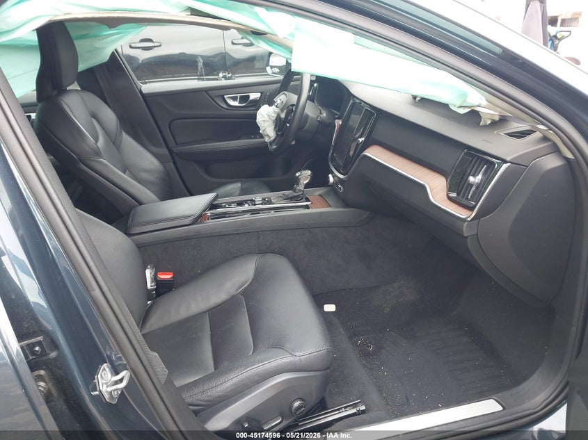 2020 Volvo V60 VIN YV1102EK6L2349709 IAAI salvage auction — REAR END, Salvage - Greater Than 75% (Maryland), sold $2,700 on 2026-07-28 (photo 5)