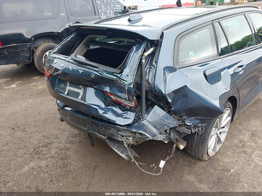 2020 Volvo V60 VIN YV1102EK6L2349709 IAAI salvage auction — REAR END, Salvage - Greater Than 75% (Maryland), sold $2,700 on 2026-07-28 (photo 6)