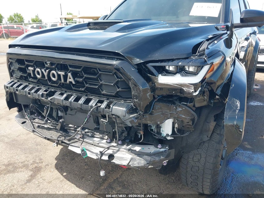 2025 Toyota 4runner VIN JTEVB5BR2S5019952 IAAI salvage auction — FRONT END, Salvage (California), sold $47,200 on 2026-07-15 (photo 6)