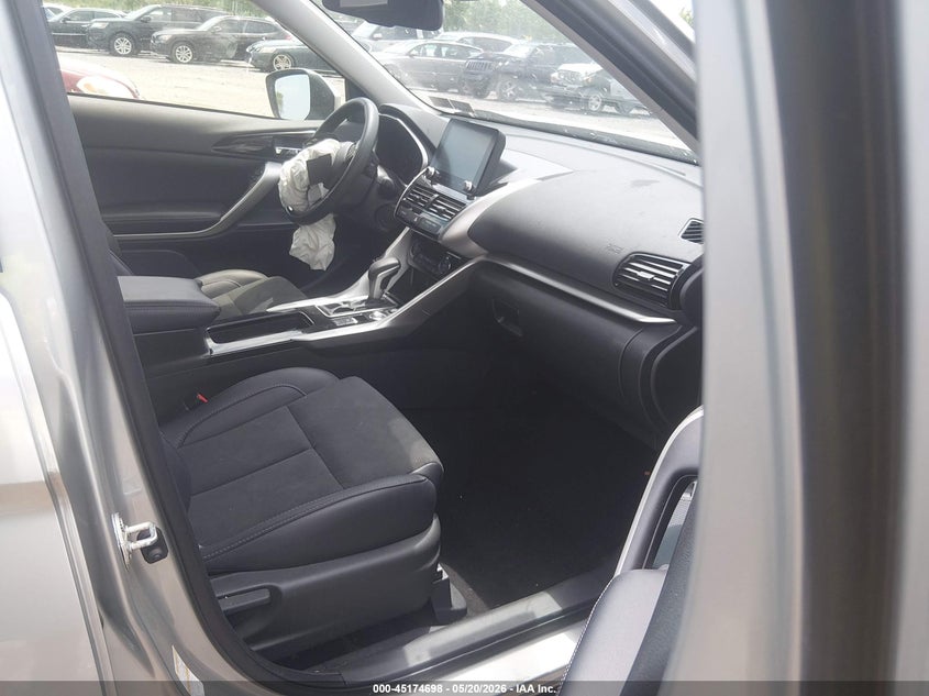 2025 Mitsubishi Eclipse cross VIN JA4ATWAA4SZ014952 IAAI salvage auction — RIGHT FRONT, Salvage (Pennsylvania), sold $3,100 on 2026-07-22 (photo 5)