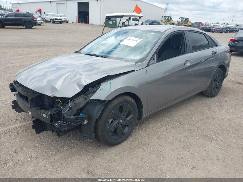 2022 Hyundai Elantra VIN KMHLM4AG2NU310165 IAAI salvage auction — FRONT END, Salvage (Illinois), sold $3,550 on 2026-07-22 (photo 2)