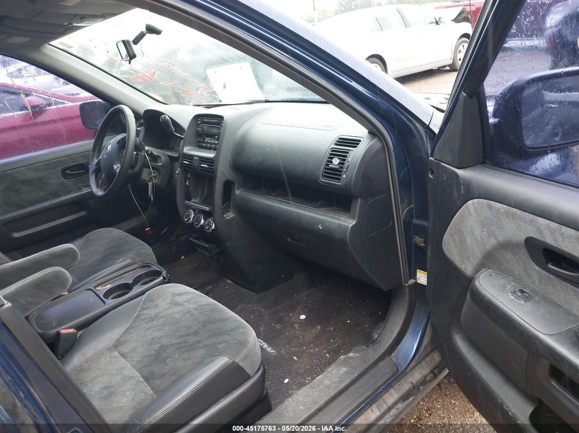 2002 Honda Cr-v VIN SHSRD78802U002360 IAAI salvage auction — NORMAL WEAR, Clear (Indiana), sold $1,275 on 2026-07-29 (photo 5)