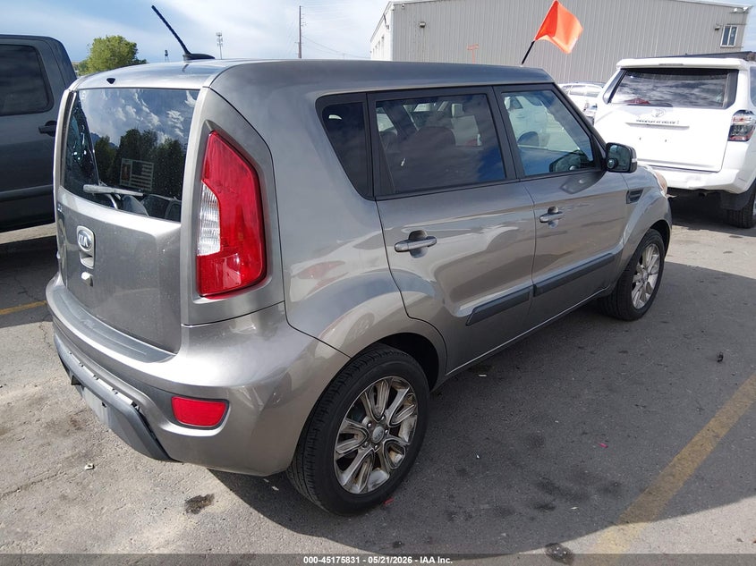 2013 Kia Soul VIN KNDJT2A60D7575688 IAAI salvage auction — REAR END, Salvage (Utah), sold $1,050 on 2026-07-16 (photo 4)