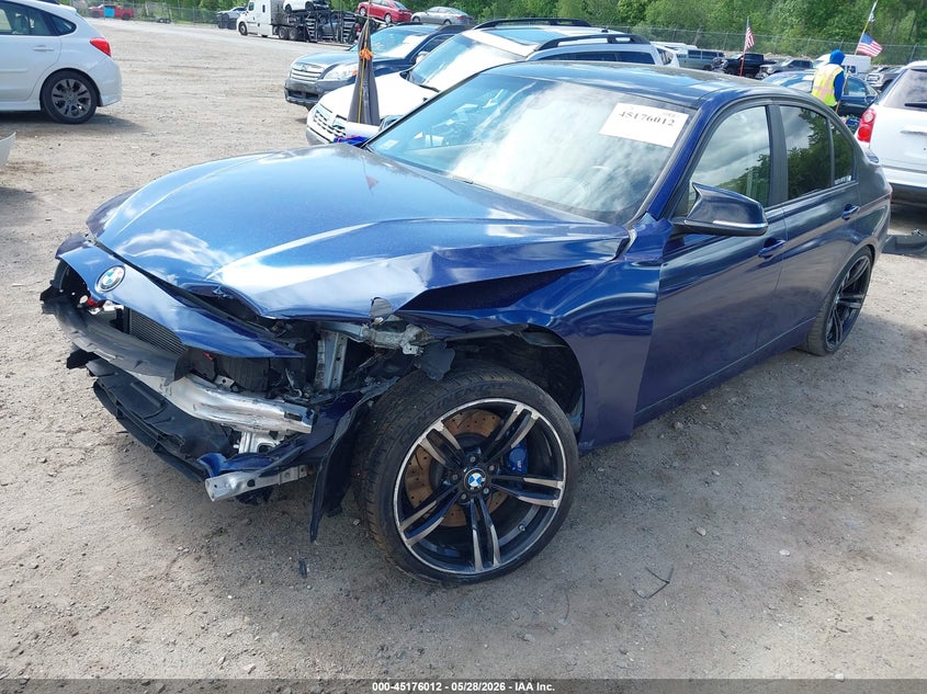 2013 BMW 3er VIN WBA3B9G51DNR90076 IAAI salvage auction — FRONT END, Salvage Title, sold $25 on 2026-07-24 (photo 2)