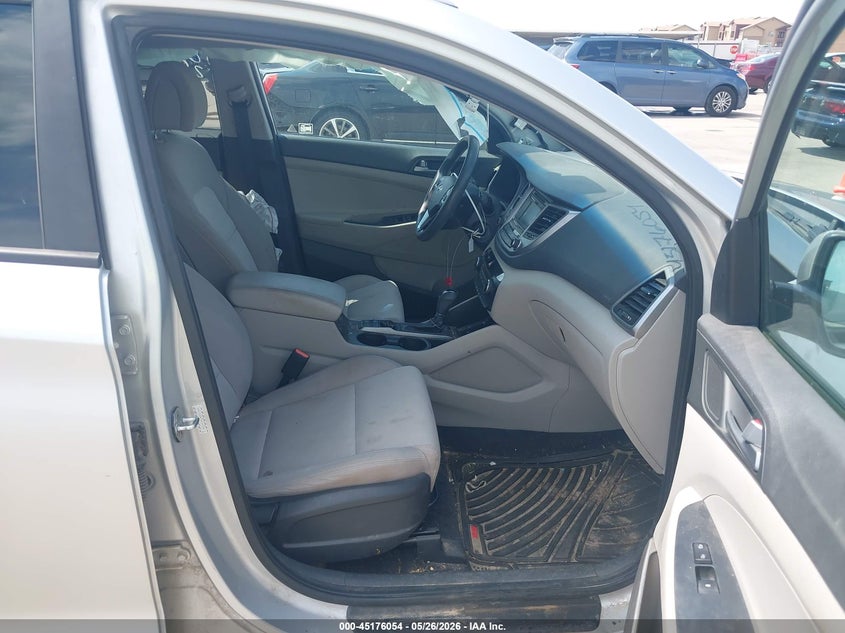 2016 Hyundai Tucson VIN KM8J33A47GU161264 IAAI salvage auction — LEFT SIDE, Salvage Title, sold $2,925 on 2026-07-15 (photo 5)