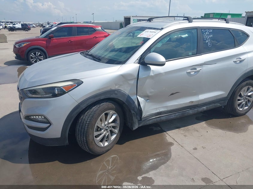 2016 Hyundai Tucson VIN KM8J33A47GU161264 IAAI salvage auction — LEFT SIDE, Salvage Title, sold $2,925 on 2026-07-15 (photo 6)