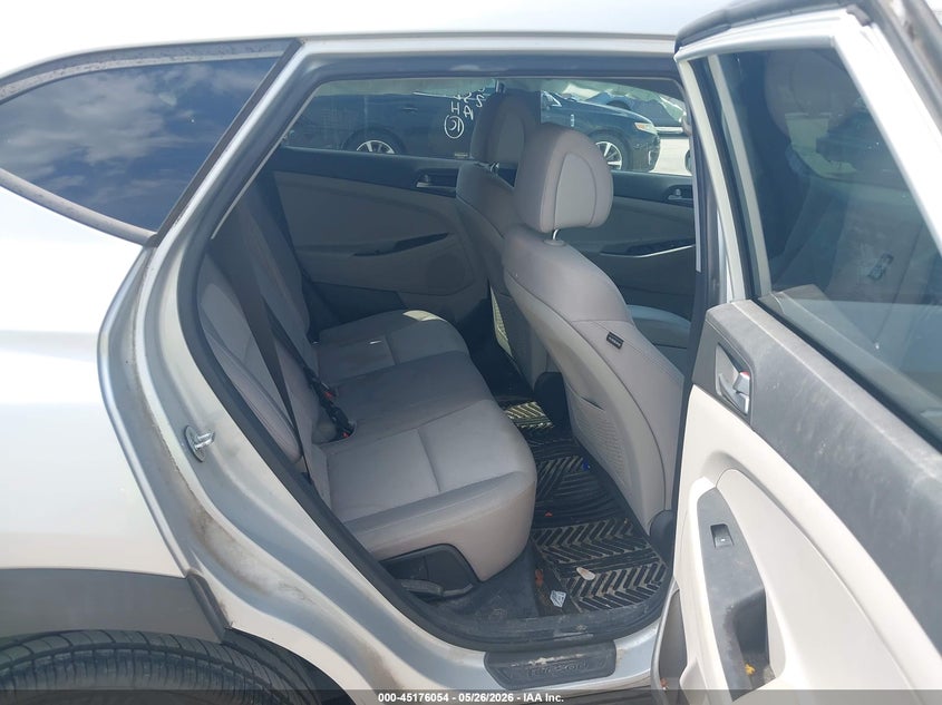 2016 Hyundai Tucson VIN KM8J33A47GU161264 IAAI salvage auction — LEFT SIDE, Salvage Title, sold $2,925 on 2026-07-15 (photo 8)