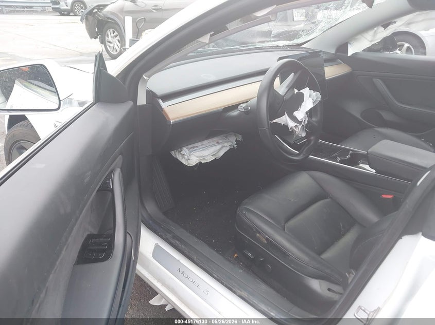 2018 Tesla Model 3 VIN 5YJ3E1EB1JF067076 IAAI salvage auction — RIGHT SIDE, Salvage (North Carolina), sold $2,300 on 2026-07-13 (photo 5)