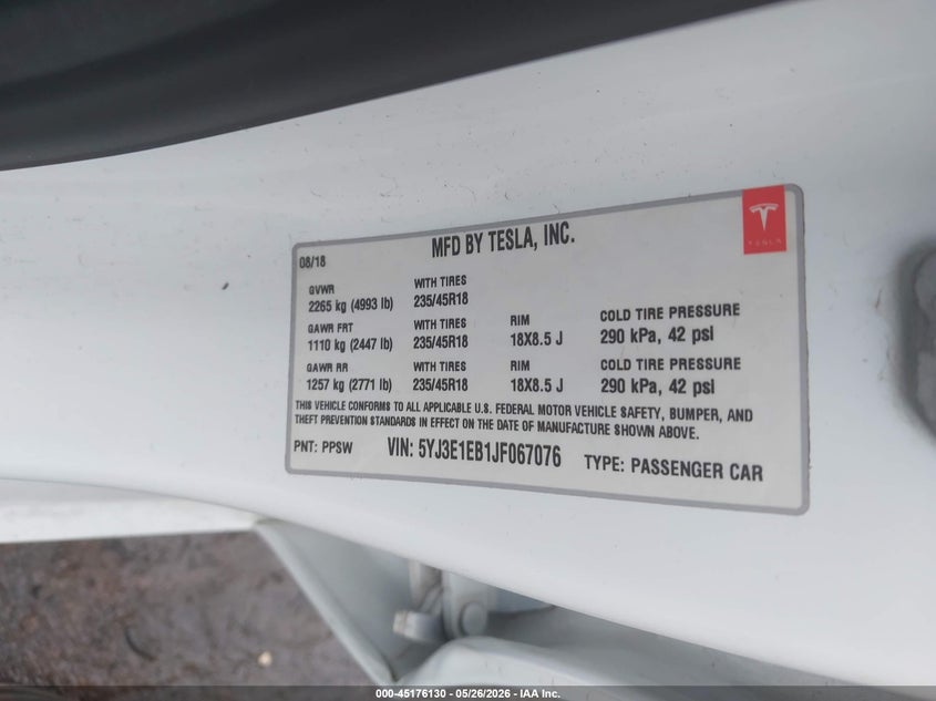 2018 Tesla Model 3 VIN 5YJ3E1EB1JF067076 IAAI salvage auction — RIGHT SIDE, Salvage (North Carolina), sold $2,300 on 2026-07-13 (photo 9)