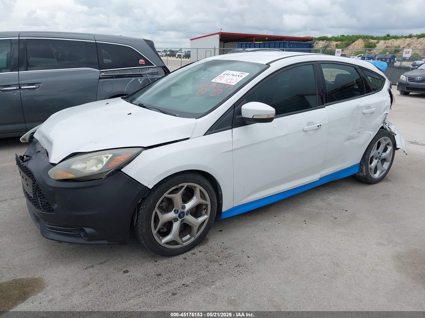 2014 Ford Focus VIN 1FADP3L96EL311050 IAAI salvage auction — FRONT & REAR, Salvage (Texas), sold $700 on 2026-07-20 (photo 2)