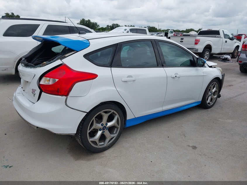 2014 Ford Focus VIN 1FADP3L96EL311050 IAAI salvage auction — FRONT & REAR, Salvage (Texas), sold $700 on 2026-07-20 (photo 4)