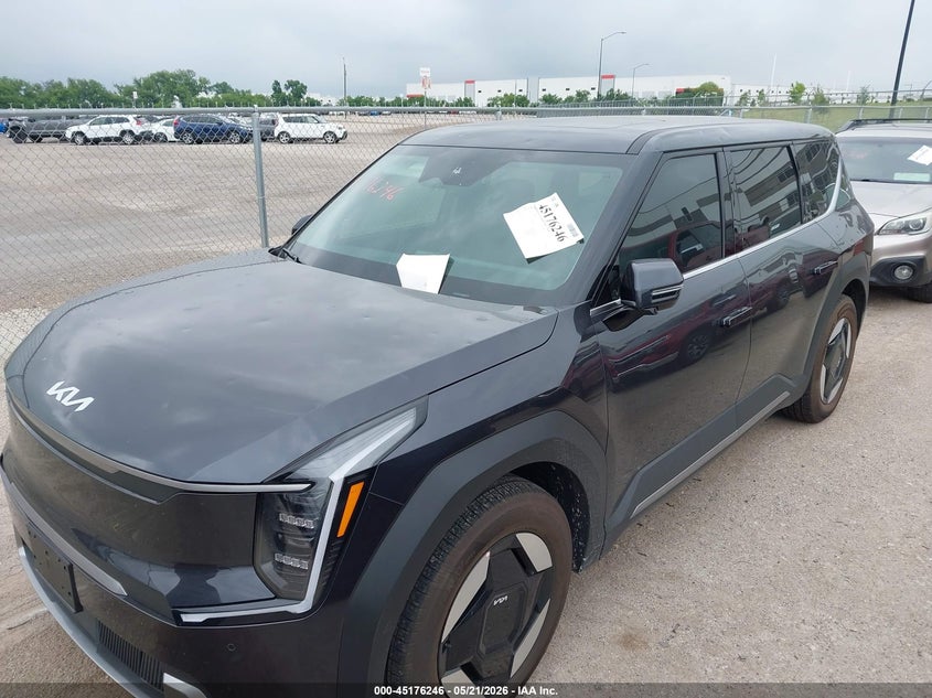 2026 Kia Ev9 VIN 5XYAB5S12TG022257 IAAI salvage auction — HAIL, Salvage Title, sold $27,700 on 2026-08-13 (photo 6)