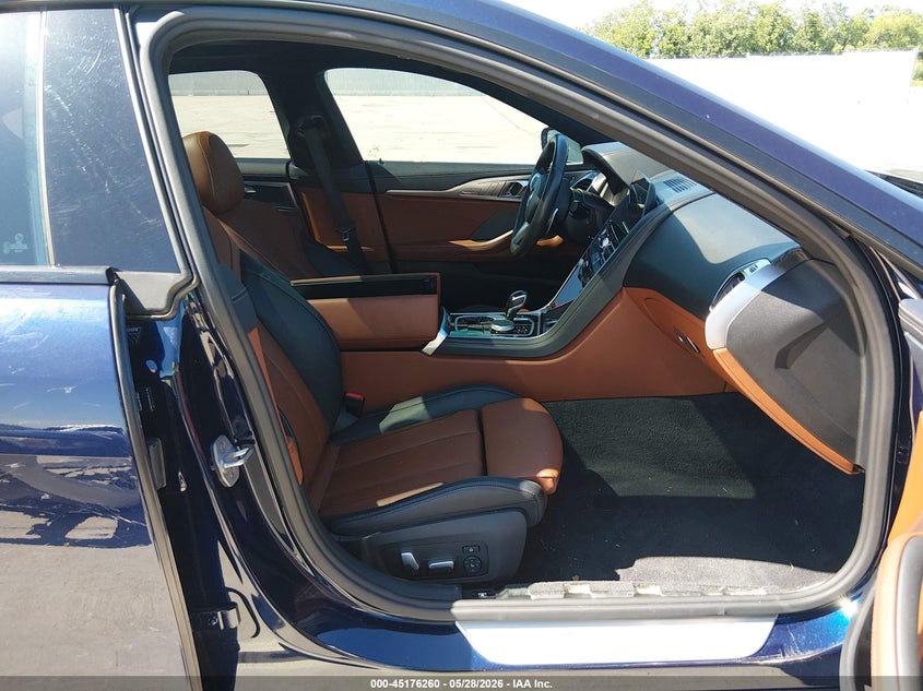 2020 BMW 8er VIN WBAGV8C03LCD76964 IAAI salvage auction — WATER/FLOOD, Salvage Title, sold $22,350 on 2026-07-13 (photo 5)