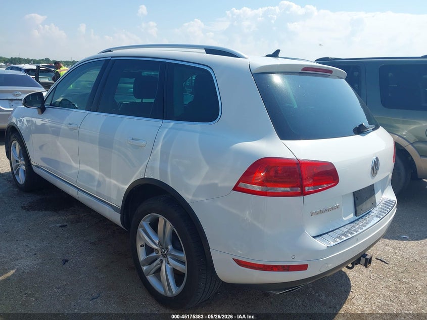 2013 Volkswagen Touareg VIN WVGEF9BP4DD000841 IAAI salvage auction — FRONT END, Original (Texas), sold $775 on 2026-07-28 (photo 3)
