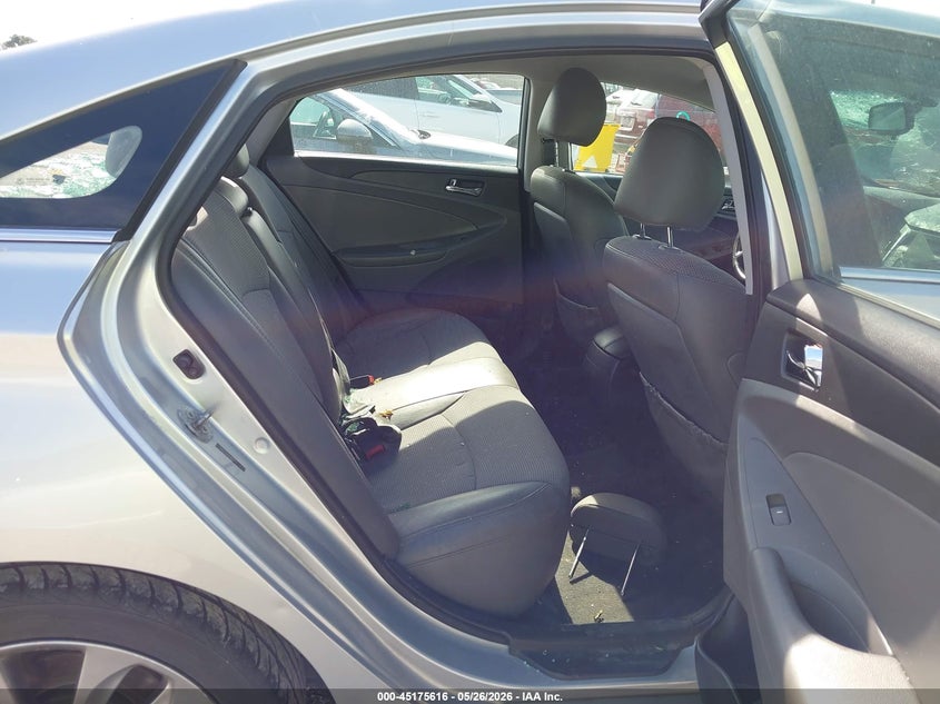 2013 Hyundai Sonata VIN 5NPEC4AC8DH597176 IAAI salvage auction — HAIL, Clear (Missouri), sold $175 on 2026-07-13 (photo 8)