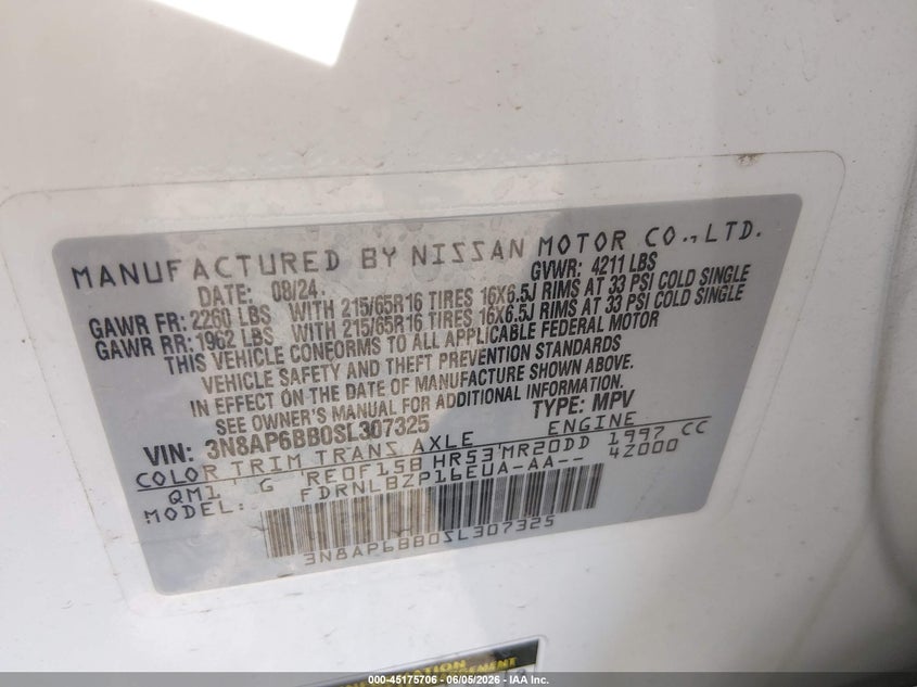 2025 Nissan Kicks VIN 3N8AP6BB0SL307325 IAAI salvage auction — THEFT, Salvage Title, sold $9,700 on 2026-07-29 (photo 9)