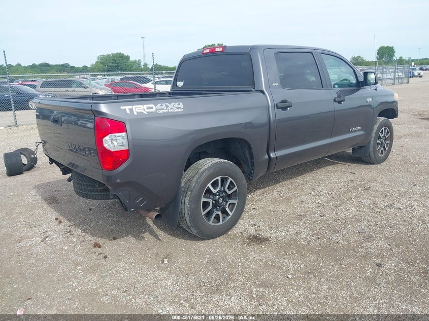 2017 Toyota Tundra VIN 5TFDW5F15HX658283 IAAI salvage auction — FRONT & REAR, Salvage (Illinois), sold $9,200 on 2026-07-12 (photo 4)