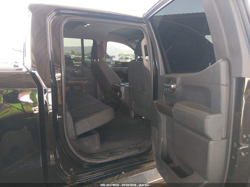 2020 Chevrolet Silverado 1500 VIN 3GCUYEED8LG106389 IAAI salvage auction — Burn Engine, Salvage (Arizona), sold $10,250 on 2026-08-25 (photo 8)