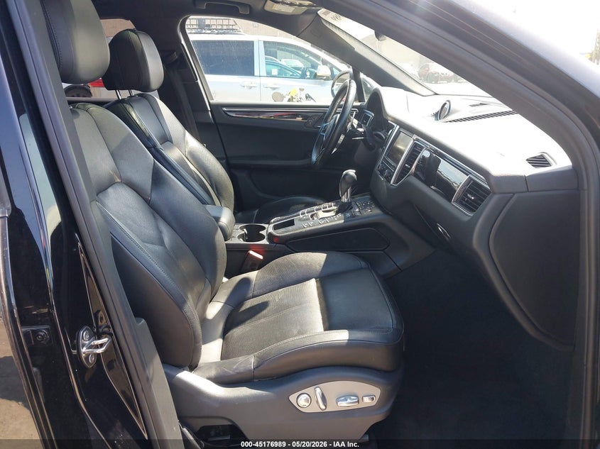 2016 Porsche Macan VIN WP1AB2A50GLB58026 IAAI salvage auction — RIGHT FRONT, Salvage (California), sold $6,950 on 2026-07-20 (photo 5)