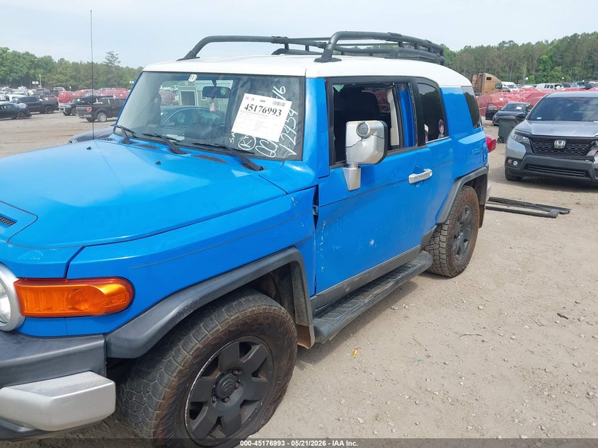 2007 Toyota Fj cruiser VIN JTEZU11F070002454 IAAI salvage auction — SIDE, Salvage (Georgia), sold $2,600 on 2026-07-24 (photo 6)