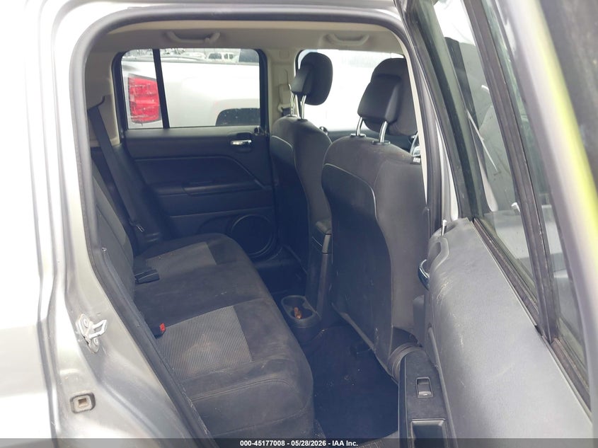 2016 Jeep Liberty (patriot) VIN 1C4NJPBA1GD524407 IAAI salvage auction — LEFT SIDE, Salvage Title, sold $850 on 2026-07-22 (photo 8)