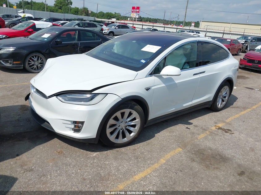 2016 Tesla Model x VIN 5YJXCAE27GF003060 IAAI salvage auction — RIGHT FRONT, Salvage Title, sold $5,150 on 2026-07-30 (photo 2)