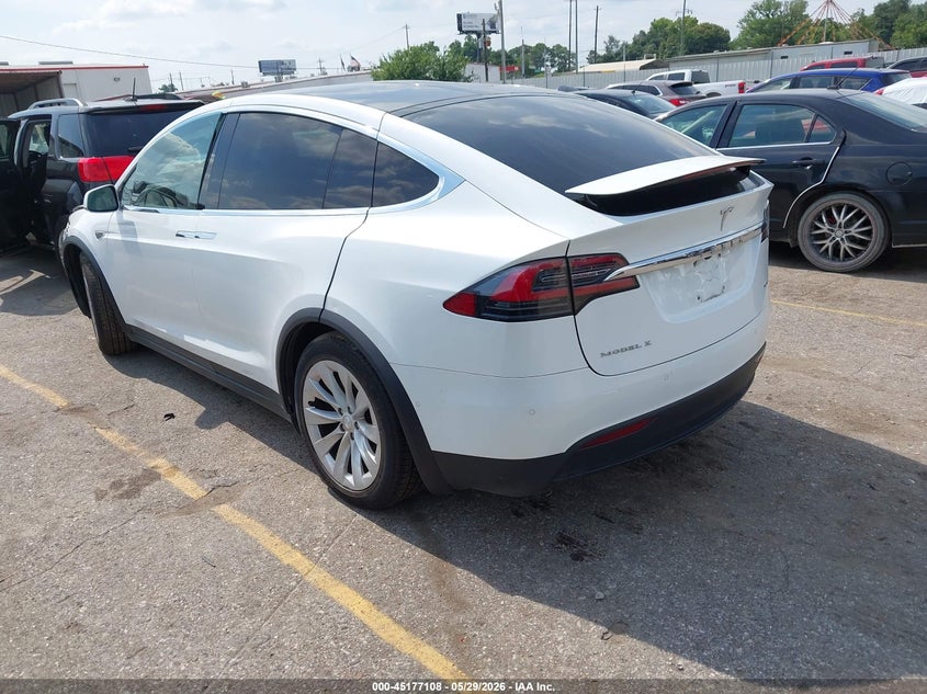 2016 Tesla Model x VIN 5YJXCAE27GF003060 IAAI salvage auction — RIGHT FRONT, Salvage Title, sold $5,150 on 2026-07-30 (photo 3)